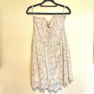 Super Pretty Strapless Cream Lace Dress